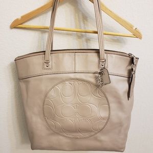 Coach Leather Tote : Shimmering Beige